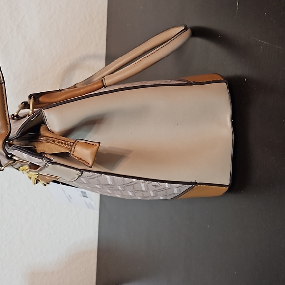 Adrienne Vitadini satchel purse - Picture 8 of 16